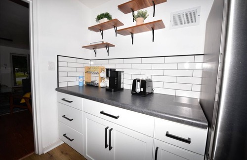 Dayton House | THELUXA HOME NEAR WRIGHT PAT, MIAMI VALLEY, UD, WRIGHT STATE UNIVERSITY, ETC.