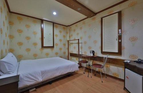 Sacheon Hotel | Theme Motel
