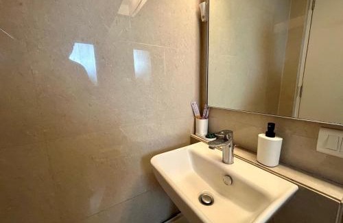 Thane West Apartment | Themed Studios at Hiranandani Thane- NewYork