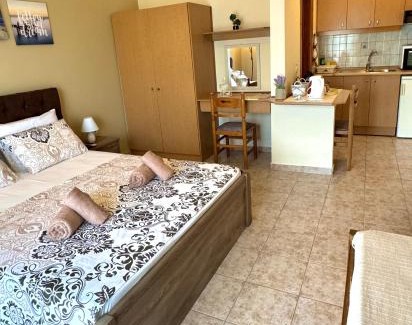 Varos Apartment | Theodora’s Studios