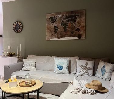 Shkembi i Kavajes Apartment | Theomar Apartament Durres