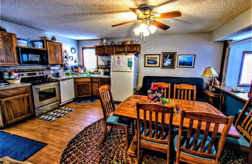 Silvercreek Condo | There's GOLD in Them Thar Hills