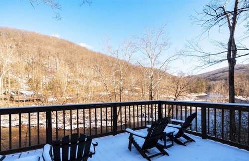 Elkins Cabin | TheRiverFrontResort*6Rooms*sleeps20*40Min>Timb Mtn