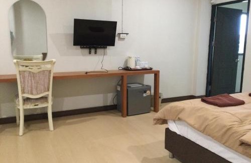 Mueang Nga Hotel | theriverhouse