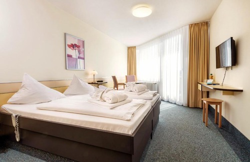 Bad Buchau Hotel | Thermenhotel Gesundheits-Bad Buchau