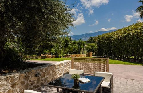 Leivathos Apartment | Theros Retreat