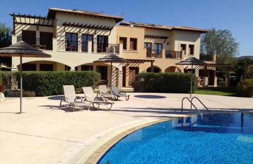 Aphrodite Hills Apartment | Theseus Village 2 Bed Apartment With Enviable Position On Communal Pool
