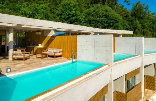 Golden Beach Villa | THESIS VILLAS