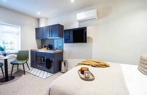 Thetford House | Thetford Hive Aparthotel Suite 7