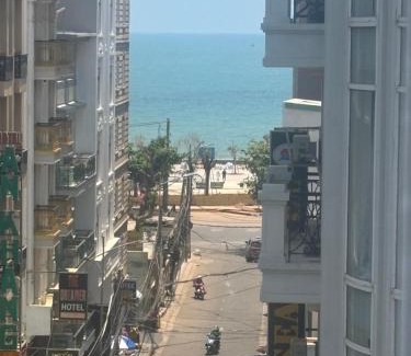Thang Tam Hotel | Thiên Thanh Hotel - sát bãi sau, tháp Tam Thắng
