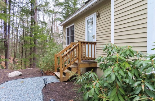 Meredith House | THI48B - Waldron Bay Vacation Rental Lake Winnisquam Beach Access