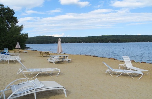 Meredith House | THI48B - Waldron Bay Vacation Rental Lake Winnisquam Beach Access