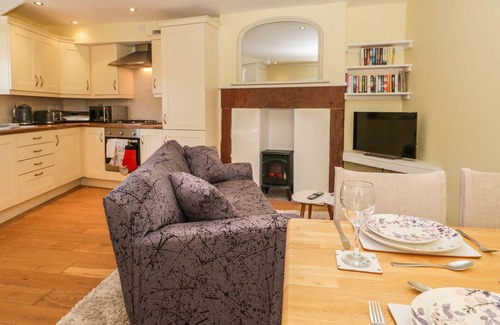 St Bees House | THIMBLE COTTAGE, pet friendly, character holiday cottage in St Bees