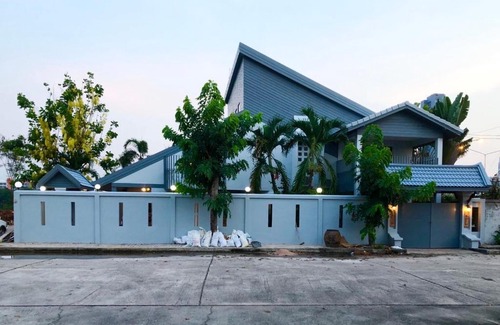 Na Kluea Villa | Thiptara Pool Villa Jomtien
