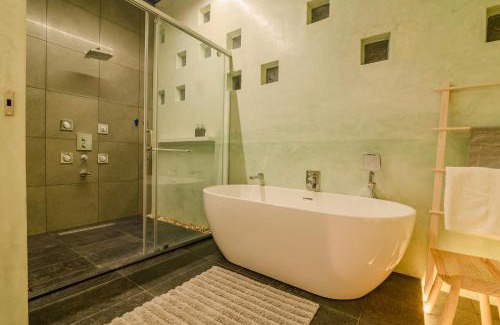 Chavakkad House | Thira Beach Home