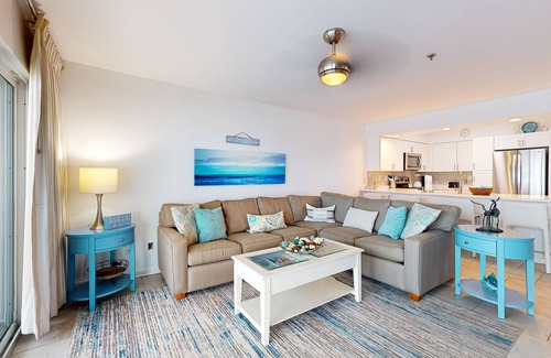 Seagrove Beach Condo | Third floor oceanfront condo w/private washer/dryer, ocean view, & pool access