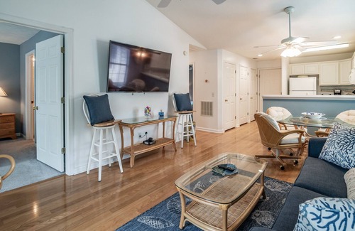 Pawleys Island Condo | Third Floor True Blue Condo with Beautiful Golf Course View
