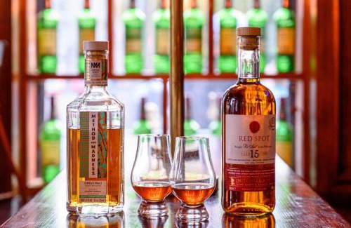 Galway City Centre Hotel | Thirteen On The Green - Eyre Square