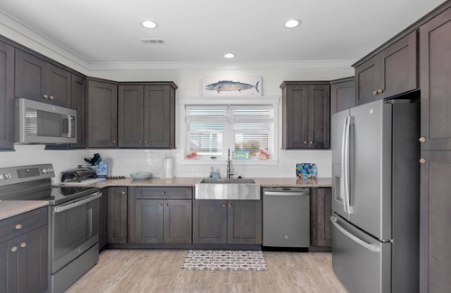 Plantation Key House | This 2 bedroom pet friendly ocean front home has the best views in the resort!