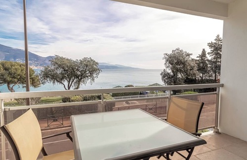 Roquebrune-Cap-Martin Apartment | This apartment is a 1 bedroom(s), 2 bathrooms, located in Roquebrune-Cap-Martin, Provence-Alpes-Côte d'Azur.