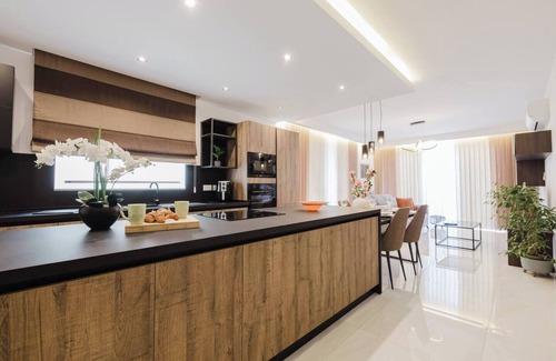 Qawra Apartment | This apartment is a 2 bedroom(s), 1 bathrooms, located in San Pawl il-Baħar, null.