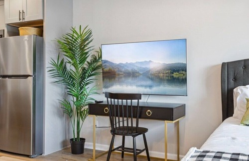 Hampton Apartment | This apartment is a 0 bedroom(s), 1 bathrooms, located in Hampton, VA.