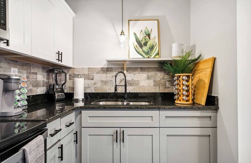 Hampton Apartment | This apartment is a 1 bedroom(s), 1 bathrooms, located in Hampton, VA.