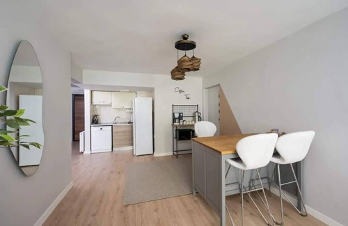 Osmanbey Apartment | This apartment is a 2 bedroom(s), 1 bathrooms, located in Şişli, İstanbul.