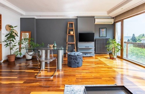 Bebek Apartment | This apartment is a 2 bedroom(s), 1 bathrooms, located in Beşiktaş, İstanbul.