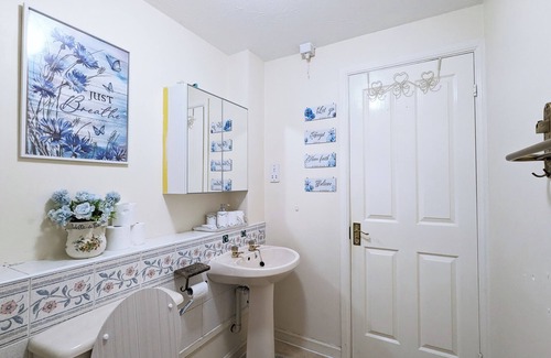 Liverpool Apartment | This apartment is a 3 bedroom(s), 1 bathrooms, located in Liverpool, .