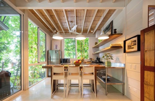 Buenos Aires Apartment | This apartment is a 2 bedroom(s), 1 bathrooms, located in Santa Teresa, Puntarenas Province.