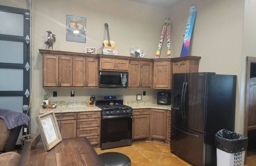 Smith County House | This barndo has Lake Tyler access via a private boat ramp