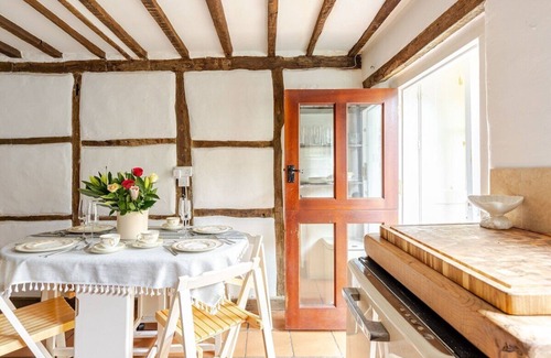 Marlow Cottage | This charming 17th Century Grade II listed Cottage
