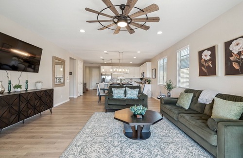 Gold Canyon House | This charming, single-level home in Gold Canyon is your ticket to comfort & ease