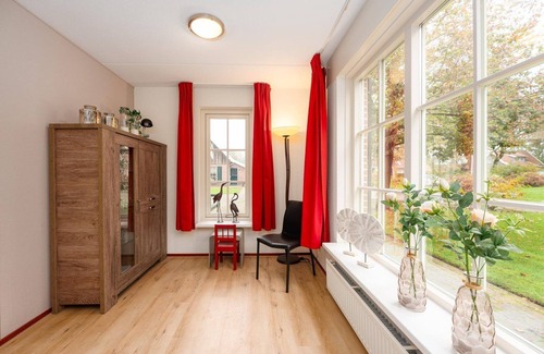 Wierden House | This comfortable luxury villa is located in the vacation park Buitengoed Het Lageveld. Next to the park is a swimming lake (36 ha) - a swimming and recreational paradise in the summer months.