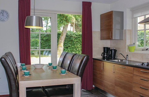 Hoge Hexel House | This comfortable luxury villa is located in the Buitengoed Het Lageveld vacation park.
