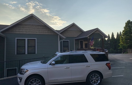 Hiawassee Condo | This community is located in the North Georgia mountains and on Lake Chatuge.