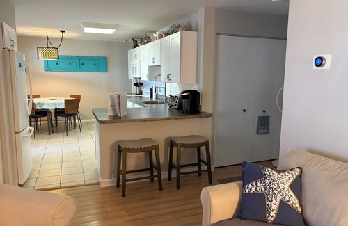 Fenwick Island Condo | This condominium is a 2 bedroom(s), 2 bathrooms, located in Fenwick Island, DE.
