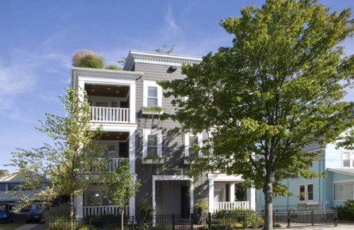 Rehoboth Beach Condo | This condominium is a 3 bedroom(s), 3.5 bathrooms, located in Rehoboth Beach, DE.