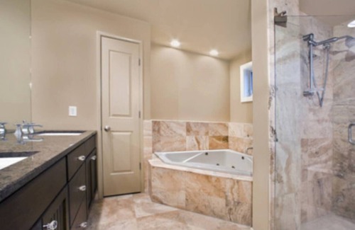 Rehoboth Beach Condo | This condominium is a 3 bedroom(s), 3.5 bathrooms, located in Rehoboth Beach, DE.