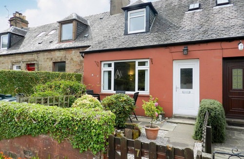 Lamlash Cottage | This cosy cottage offers the perfect base to explore the Isle of Arran and all it has to offer.