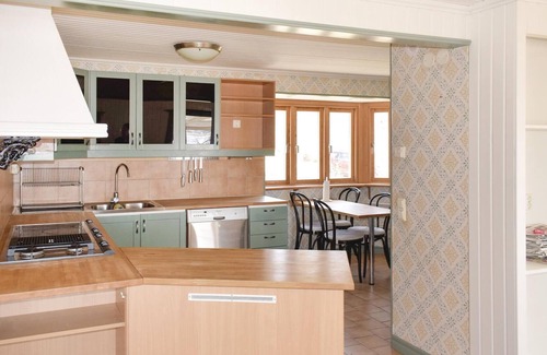 Lekeryd House | This cottage has a good standard and a beautiful view from the highlands to the lake Ylen.
