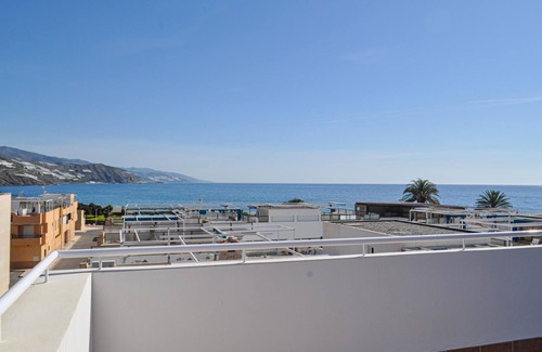 Castell de Ferro Apartment | This cozy apartment is located in Lujar in Granada.