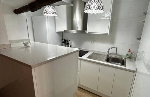 Lanjaron House | This house is a 2 bedroom(s), 2 bathrooms, located in Lanjarón, Andalucía.