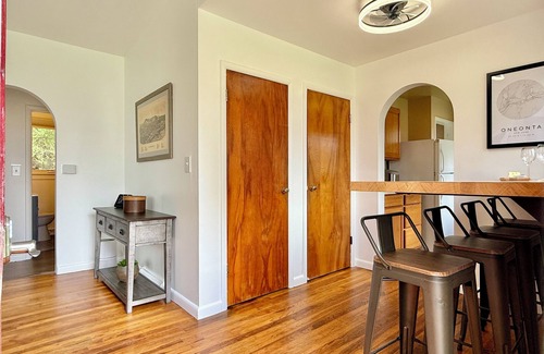 Oneonta House | This house is a 2 bedroom(s), 1 bathrooms, located in Oneonta, NY.
