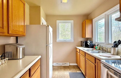Oneonta House | This house is a 2 bedroom(s), 1 bathrooms, located in Oneonta, NY.
