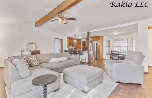 Edmond House | This house is a 3 bedroom(s), 2 bathrooms, located in Edmond, OK.
