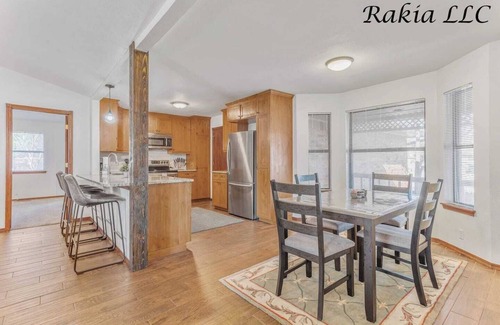 Edmond House | This house is a 3 bedroom(s), 2 bathrooms, located in Edmond, OK.