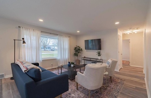 Marion House | This house is a 3 bedroom(s), 1 bathrooms, located in Marion, IN.