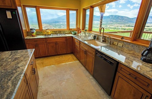 Salida House | This house is a 3 bedroom(s), 2.5 bathrooms, located in Salida, CO.